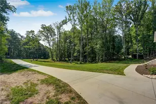 3611 Summit Lakes Dr, Browns Summit, NC 27214 - Photo 4