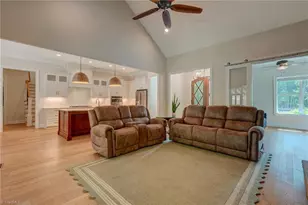 3611 Summit Lakes Dr, Browns Summit, NC 27214 - Photo 14