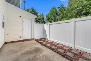 3869 Hickswood Creek Dr, High Point, NC 27265 - Photo 34
