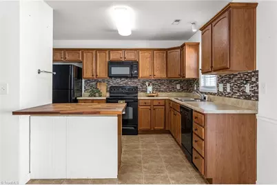 3869 Hickswood Creek Drive, High Point, NC 27265 - Photo 12
