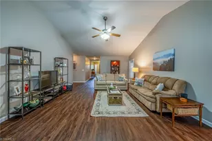 4590 River Gate Dr, Clemmons, NC 27012 - Photo 10