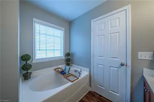 4590 River Gate Dr, Clemmons, NC 27012 - Photo 22