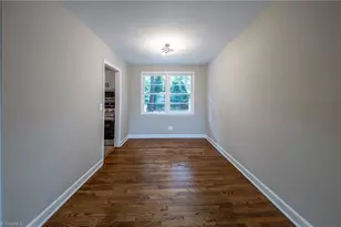 2512 Westmoreland Dr, Greensboro, NC 27408 - Photo 14