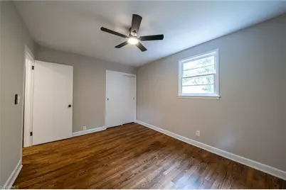 2512 Westmoreland Drive, Greensboro, NC 27408 - Photo 24