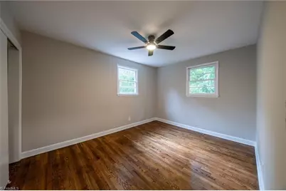2512 Westmoreland Drive, Greensboro, NC 27408 - Photo 22