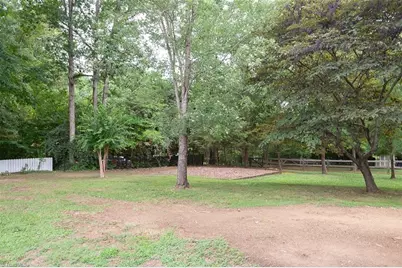 1748 Conners Court, Burlington, NC 27215 - Photo 32