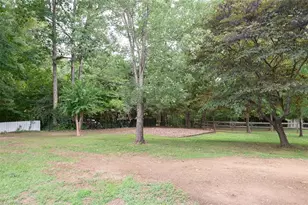 1748 Conners Ct, Burlington, NC 27215 - Photo 32