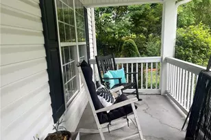 127 Sydnor St, Mount Airy, NC 27030 - Photo 2