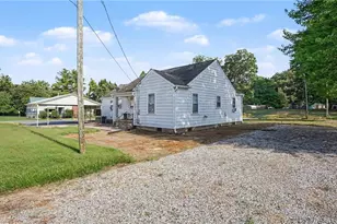 1500 W Academy St, Madison, NC 27025 - Photo 2