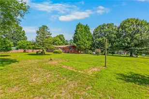 141 Pinelawn Dr, Kernersville, NC 27284 - Photo 32