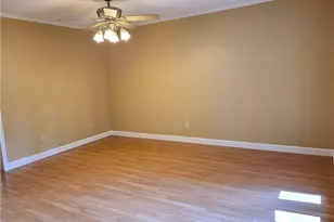 5516 Oak Summit Ct, Winston-Salem, NC 27105 - Photo 4