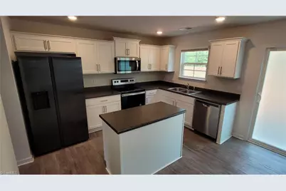 4712 Black Forest Drive, Greensboro, NC 27405 - Photo 2