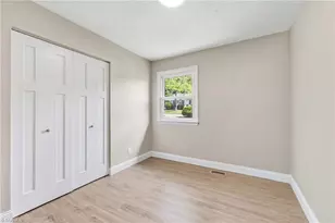 2202 Textile Dr, Greensboro, NC 27405 - Photo 8