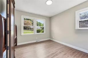 2202 Textile Dr, Greensboro, NC 27405 - Photo 10