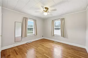 404 Glen Raven Rd, Burlington, NC 27217 - Photo 12
