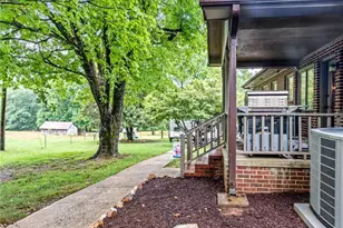226 Pleasant Hill Dr, Elkin, NC 28621 - Photo 4