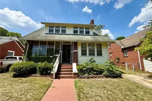 435 25th St, Winston-Salem, NC 27105 - Photo 1