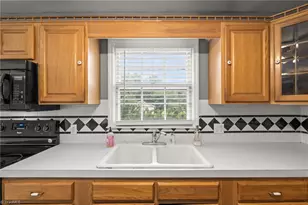 2150 Storm Canyon Rd, Winston-Salem, NC 27106 - Photo 12