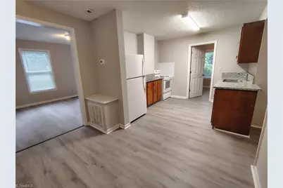 1001 Lane Street, Reidsville, NC 27320 - Photo 6