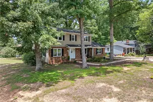 1001 Oakview Rd, High Point, NC 27265 - Photo 4