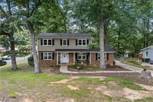 1001 Oakview Rd, High Point, NC 27265 - Photo 2