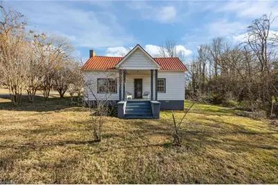 801 Whitsett Avenue, Gibsonville, NC 27249 - Photo 2