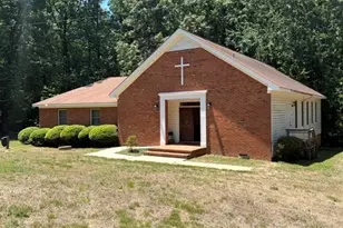 8001 Hillhaven Ct, Browns Summit, NC 27214 - Photo 2
