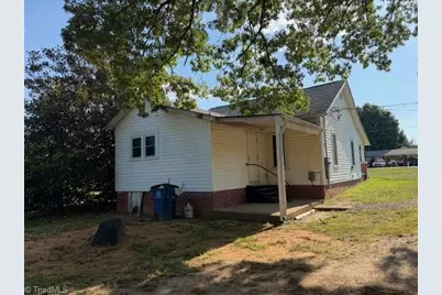 1575 Nc Highway 150, Reidsville, NC 27320 - Photo 2