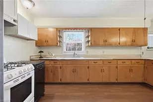 8506 Arapahoe Dr, Stokesdale, NC 27357 - Photo 12