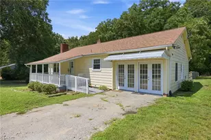 8506 Arapahoe Dr, Stokesdale, NC 27357 - Photo 4