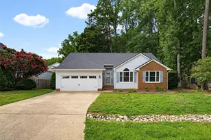 4640 Holly Brook Dr, Apex, NC 27539 - Photo 2