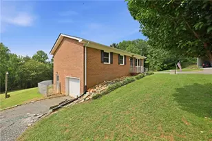 10027 Pine St, Lowgap, NC 27024 - Photo 28