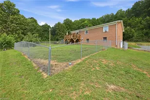 10027 Pine St, Lowgap, NC 27024 - Photo 4