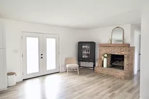 5236 Sweetwater Ct, Greensboro, NC 27407 - Photo 8