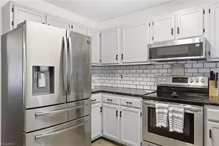 104 Sam Kinley Dr, Thomasville, NC 27360 - Photo 10
