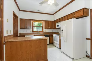 3718 Sawgrass Rd, Greensboro, NC 27410 - Photo 8