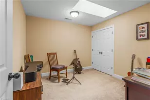 1025 Richmond Park Dr, Winston-Salem, NC 27103 - Photo 18