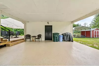 202 Walnut Street, Hamlet, NC 28345 - Photo 26