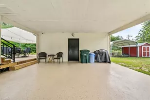 202 Walnut St, Hamlet, NC 28345 - Photo 26