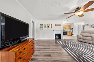 202 Walnut St, Hamlet, NC 28345 - Photo 6