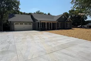 212 River St, East Bend, NC 27018 - Photo 8