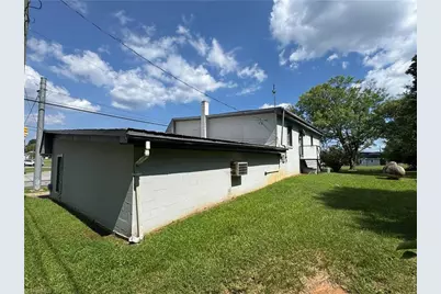 217 Sparta Road #303, North Wilkesboro, NC 28659 - Photo 10