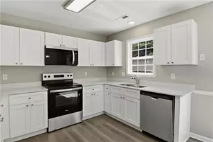5858 Bushberry Ct, Winston-Salem, NC 27105 - Photo 12