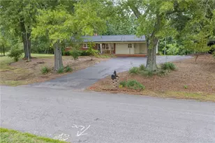 1401 Walnut St, Reidsville, NC 27320 - Photo 4