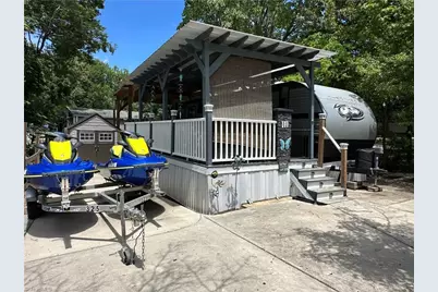 110 Pier Avenue, New London, NC 28127 - Photo 1