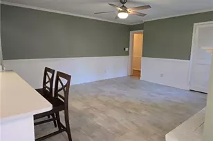 3703 Hickory Hill Dr, Greensboro, NC 27410 - Photo 10