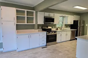 3703 Hickory Hill Dr, Greensboro, NC 27410 - Photo 8