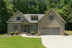 2887 Kolby Ct, Sophia, NC 27350 - Photo 2