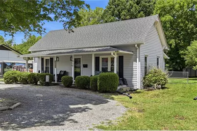 812 S Salisbury Street, Mocksville, NC 27028 - Photo 4