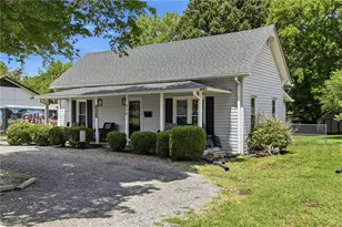 812 S Salisbury St, Mocksville, NC 27028 - Photo 4
